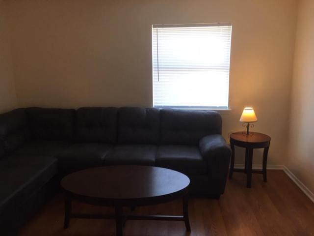 Fully Furnished Two Bedroom Apartment Lawton Exteriér fotografie